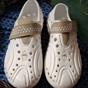 Women's White and Tan Water Shoes